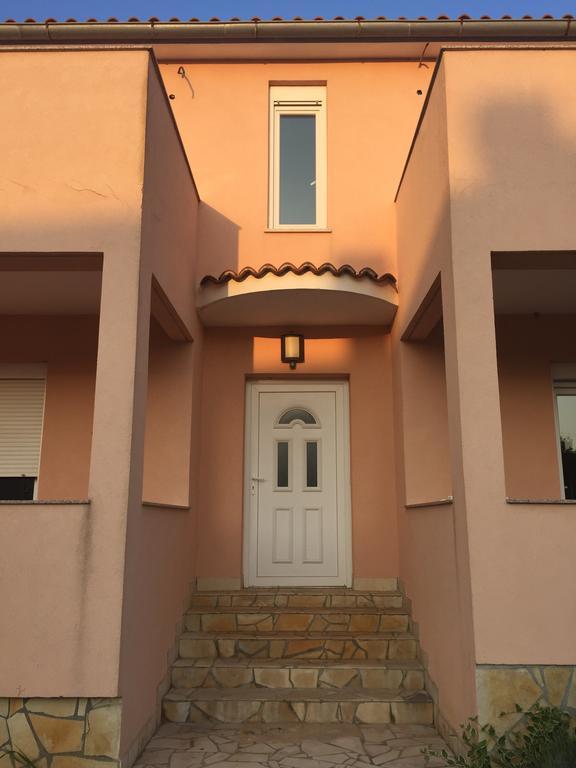 Sunny Rock Volme Apartments บานโจเล ภายนอก รูปภาพ
